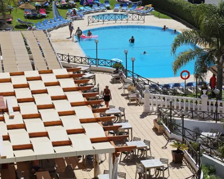 Aparthotel Paladim & Alagoamar Hotels in Albufeira