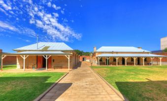 Comfort Inn Shearing Shed