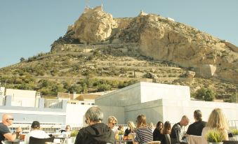 Apartamentos Globus by Be Alicante