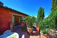 Casa Vania by PosarelliVillas Hotels near Outlet Tod's & Hogan
