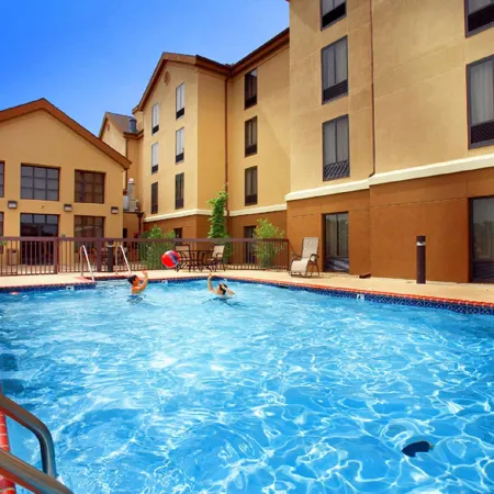 Hampton Inn & Suites Tulsa-Woodland Hills at 71st & Memorial