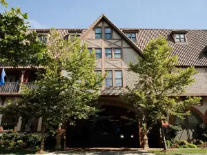 Grand Bohemian Lodge Asheville, Autograph Collection
