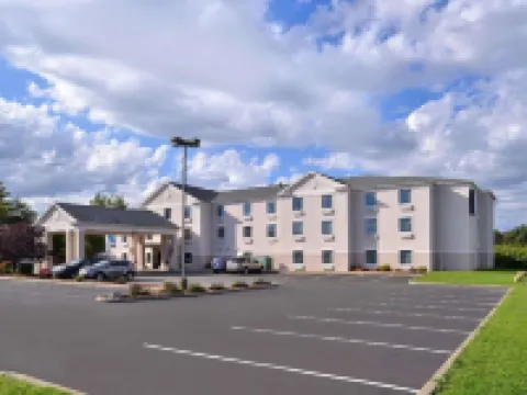 Wingate by Wyndham Grove City スプリングフィールドのホテル