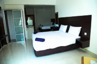 Marina Heights Resort - balcony