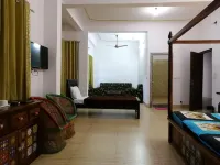 Castle Narela Hotel & Resort Отели рядом с достопримечательностью «Парк Чхатрапати Шиваджи Махарадж»