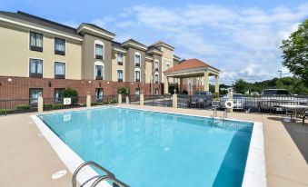 Holiday Inn Express & Suites Petersburg/Dinwiddie