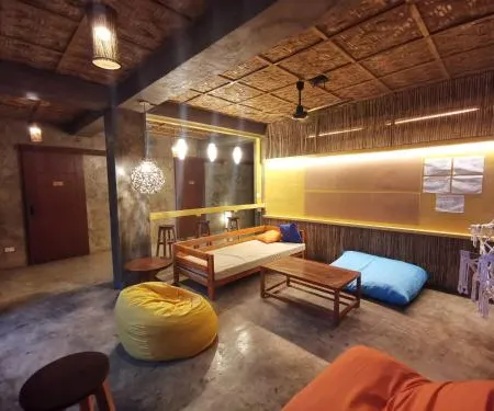 Hang Loose Hostel