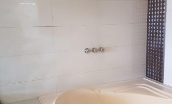 Hotel Maria Luisa - Housity