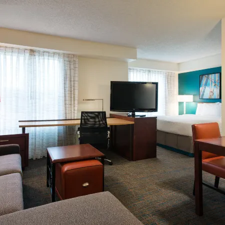 Residence Inn San Diego Sorrento Mesa/Sorrento Valley Отели рядом с достопримечательностью «Поле для гольфа Torrey Pines»