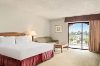 Golden Sails Hotel Hotels in Seal Beach