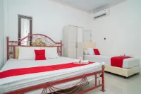 RedDoorz Syariah Near Jalan A Yani KM 8 Citraland Hotel dekat Taman Cahaya Bumi Selamat Martapura