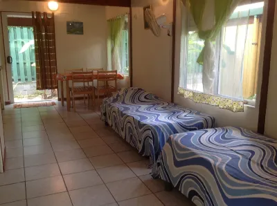 Fare Maheata Hoteles cerca de Cook’s Bay