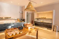 Aegean Village Beachfront Resort - servizio colazione