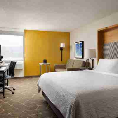 Holiday Inn Boston - Dedham Hotel & Conference Center, an IHG Hotel Rooms