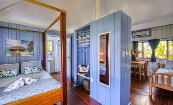 Cosmic Crab Resort - Housity