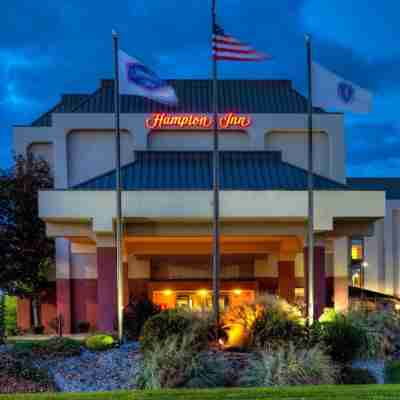 Hampton Inn West Springfield Hotel Exterior