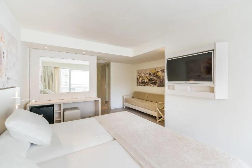 Iberostar Waves Cristina Habitaciones Photos