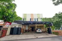 Trision Kostel Near Undip - Universitas Diponegoro