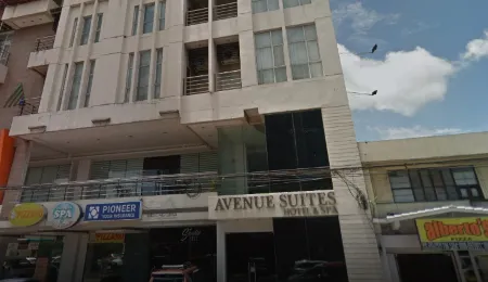 Avenue Suites Hotel Отели в г. Западный Негрос