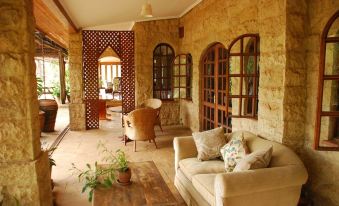 Casa Ya Ndoto (House of Good Dreams) - Housity