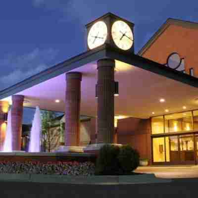 Ann Arbor Regent Hotel and Suites Hotel Exterior