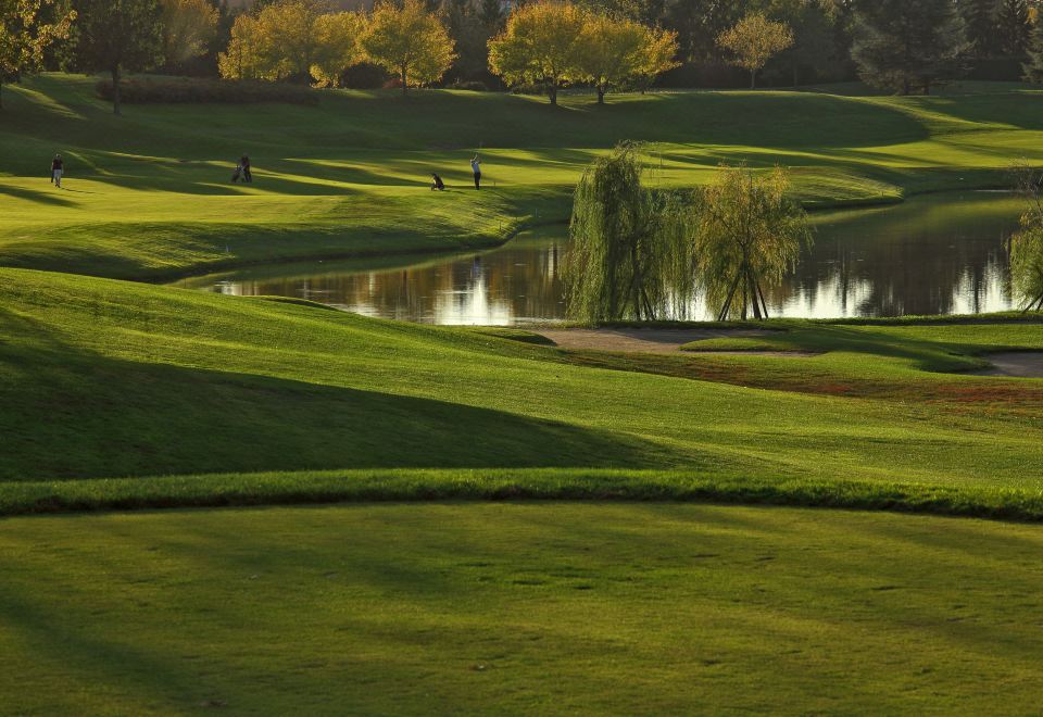 Le Robinie Golf & Resort-Solbiate Olona Updated 2023 Room Price-Reviews &  Deals | Trip.com