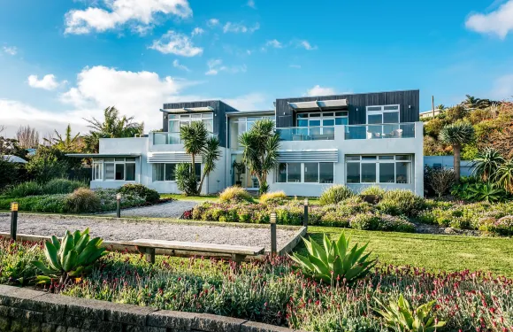 懷希基水濱旅館