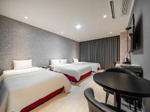 Andong Queen Hotel