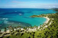 The Bannister Hotel & Yacht Club Hotel di Samana