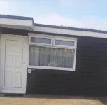 2 Bedroom Chalet Near the Beach Hotel di Bembridge