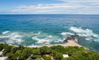 Sueno del Mar Beachfront Hotel