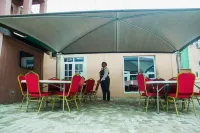 Glass House Suites Annex - 2-Sterne