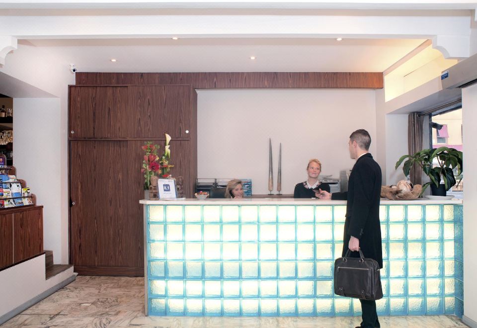 [호텔 에스프리 다주르의 외부 전경]