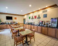 Spark by Hilton St. Augustine I 95 - breakfast