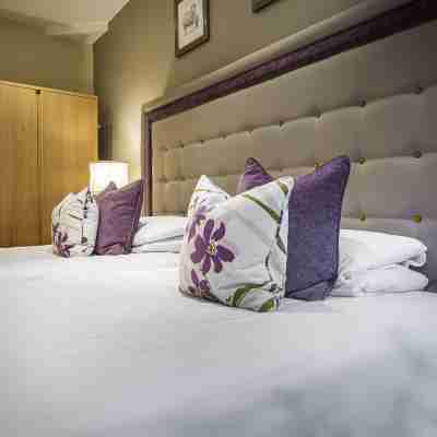 The Royal Oak Hotel, Welshpool, Mid Wales Rooms