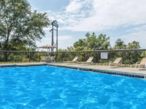 Quality Inn Hotels in Georgetown