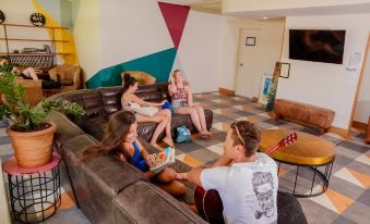 Bunk Surfers Paradise International Backpacker Hostel