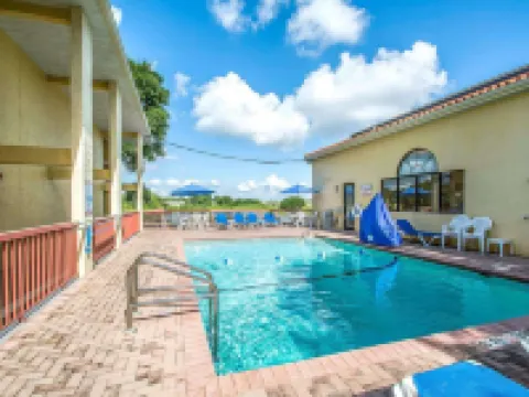 Quality Inn & Suites Mt Dora North Hotels in Mount Dora