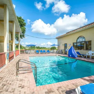 Quality Inn & Suites Mt Dora North