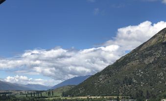 Ramada Suites by Wyndham Queenstown Remarkables Park