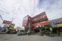 RedDoorz Plus Syariah @ Pentadio Gorontalo Hotels in Telaga Biru
