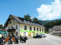 Moser Hotels in 