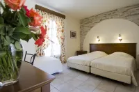 Naxos Palace Hotel - Airport Shuttle