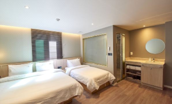 3. 보나데어 호텔..