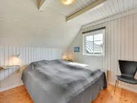 "Pasi" - 1.2km from the Sea