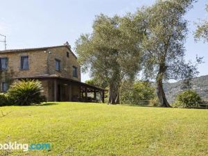 Villa San Massimo with Pool by Wonderful Italy