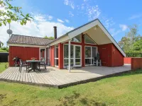 "Kukka" - 600m from the Sea Hotels near Femmøller Strand