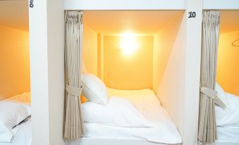 One Hostel Himeji - Housity