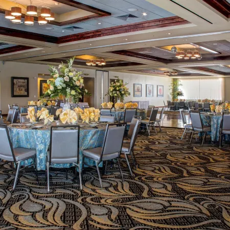 Best Western Plus Oswego Hotel and Conference Center