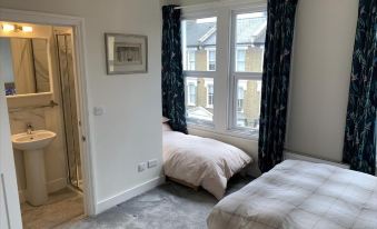 Inviting Studio Flat in London England